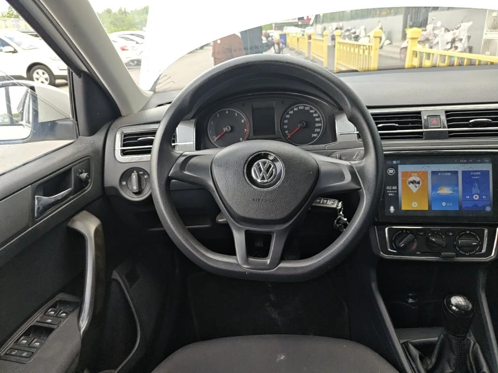 Volkswagen Santana 2017 HaoNa 1.4L Manual Fashion Edition — миниатюра 14