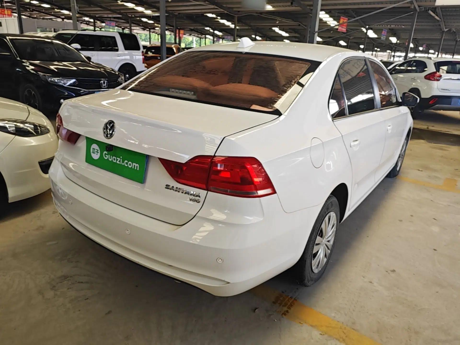Volkswagen Santana 2016 1.6L Manual Fashion Edition — миниатюра 6