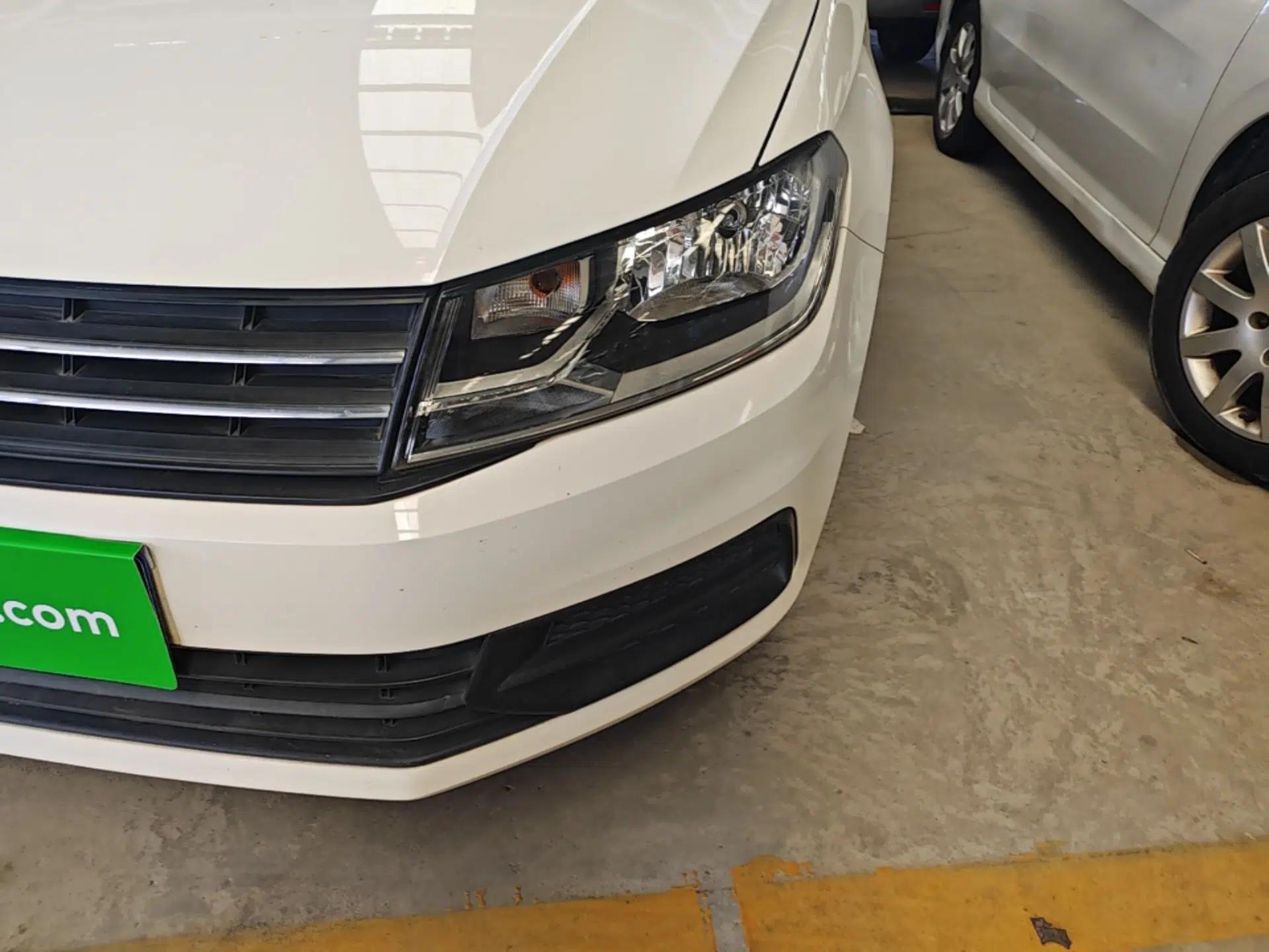 Volkswagen Santana 2016 1.6L Manual Fashion Edition — миниатюра 9