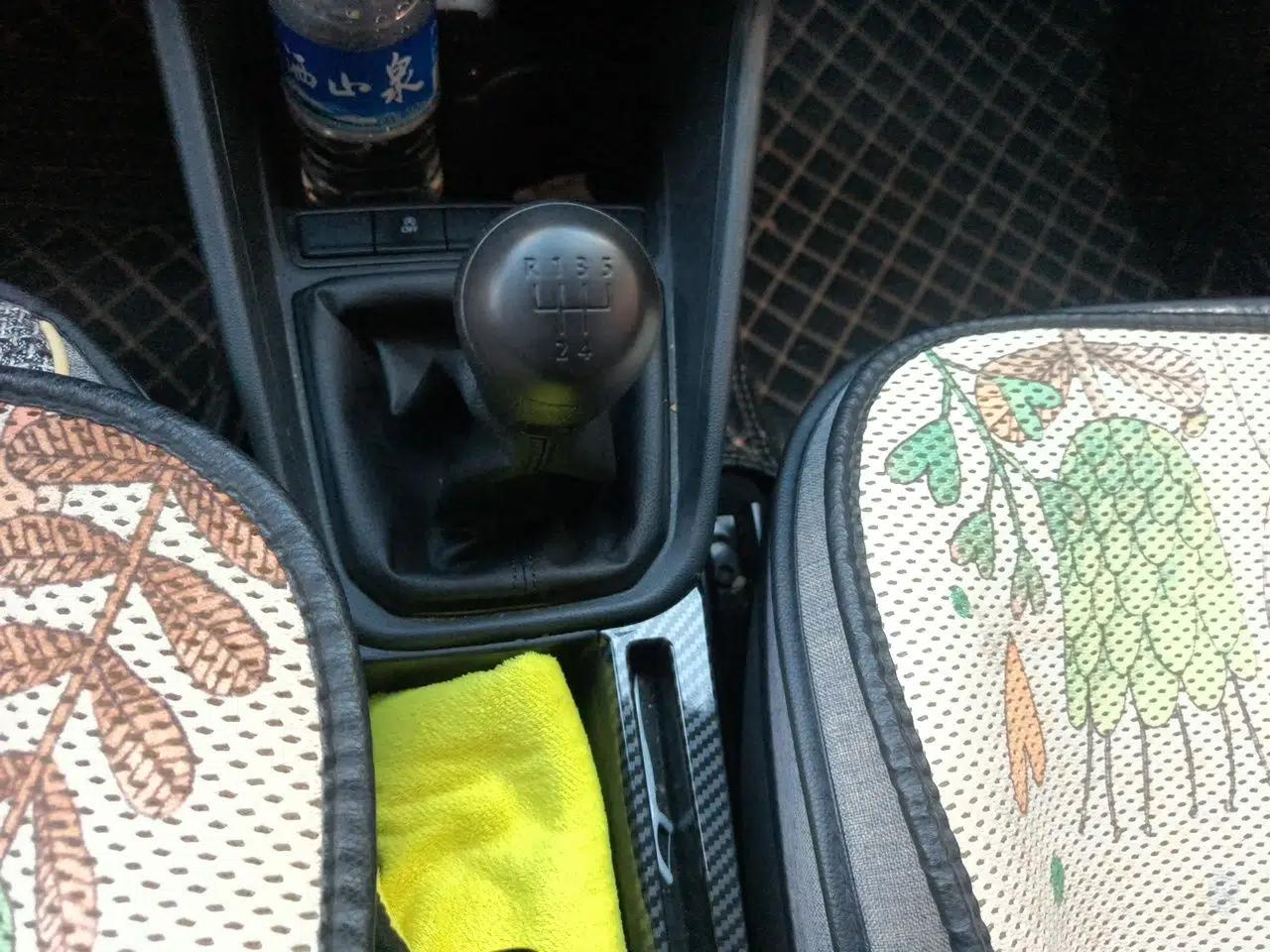 Volkswagen Santana 2021 1.5L Manual Fashion Edition — миниатюра 15