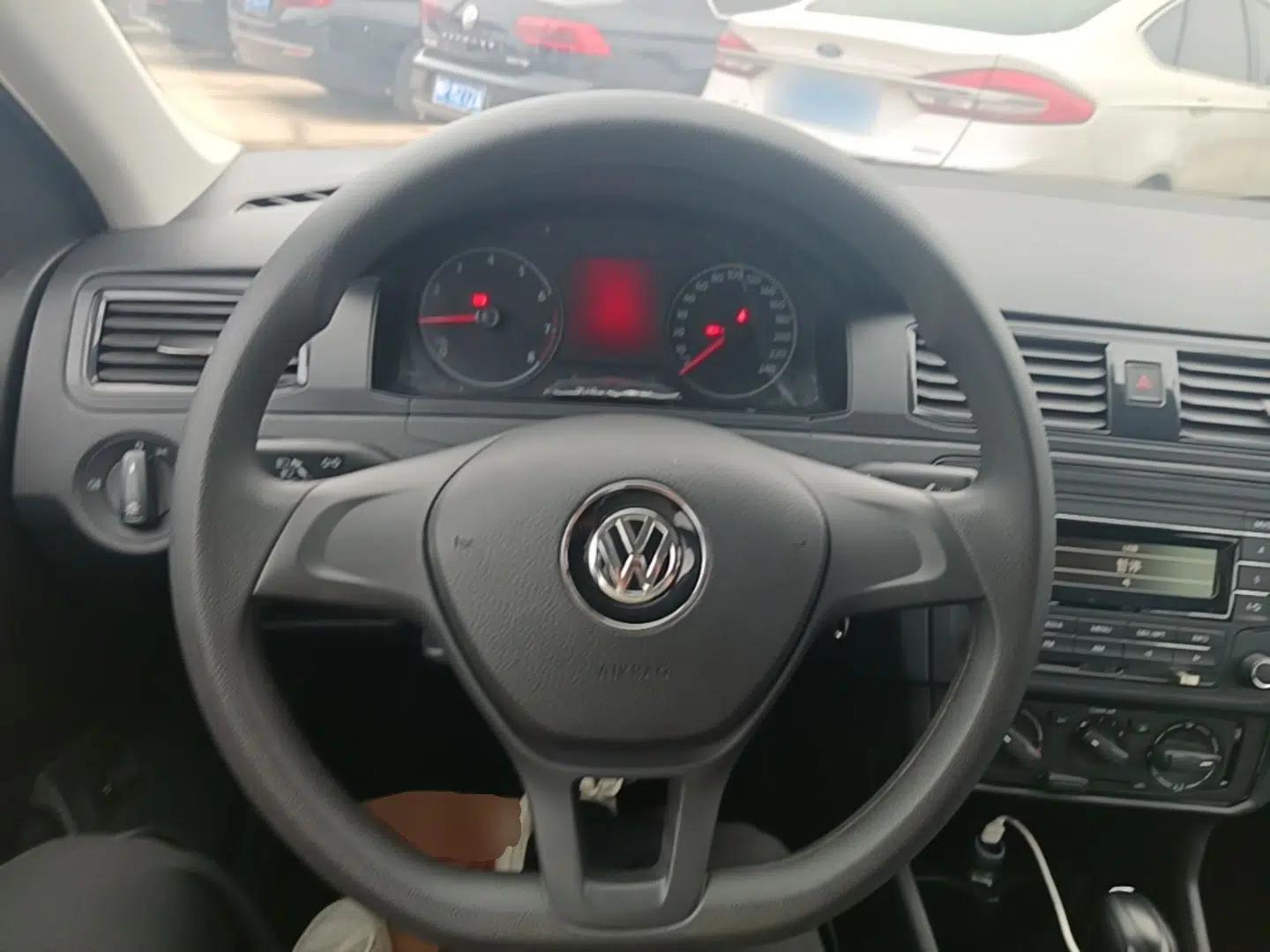 Volkswagen Santana 2019 1.5L Automatic Fashion Edition China VI — миниатюра 14
