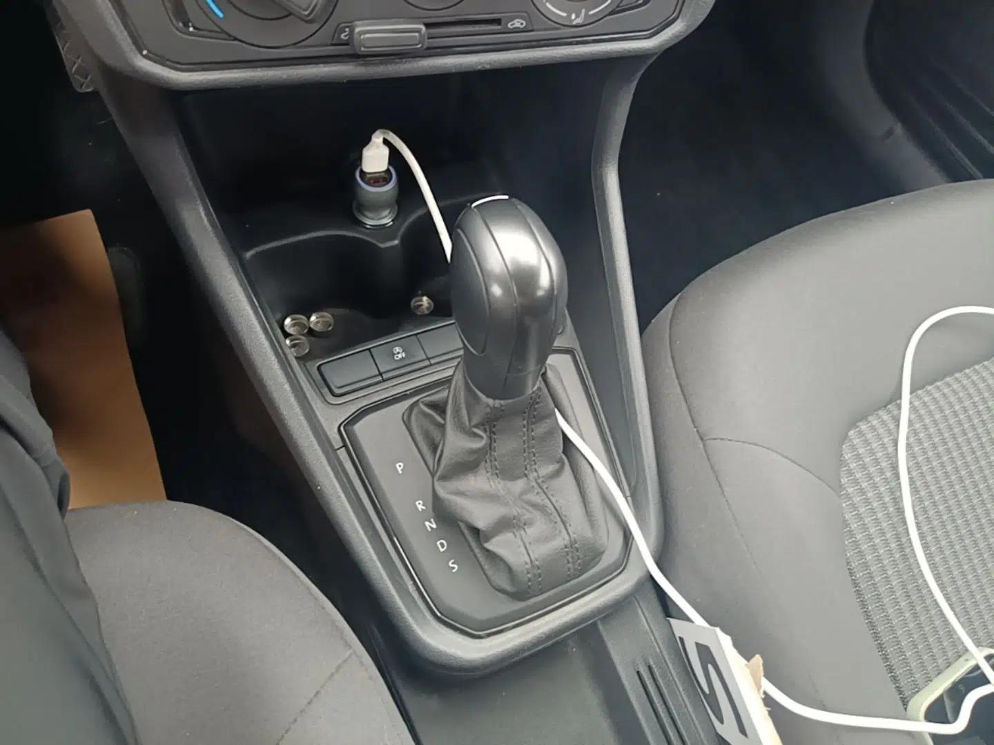 Volkswagen Santana 2019 1.5L Automatic Fashion Edition China VI — миниатюра 17