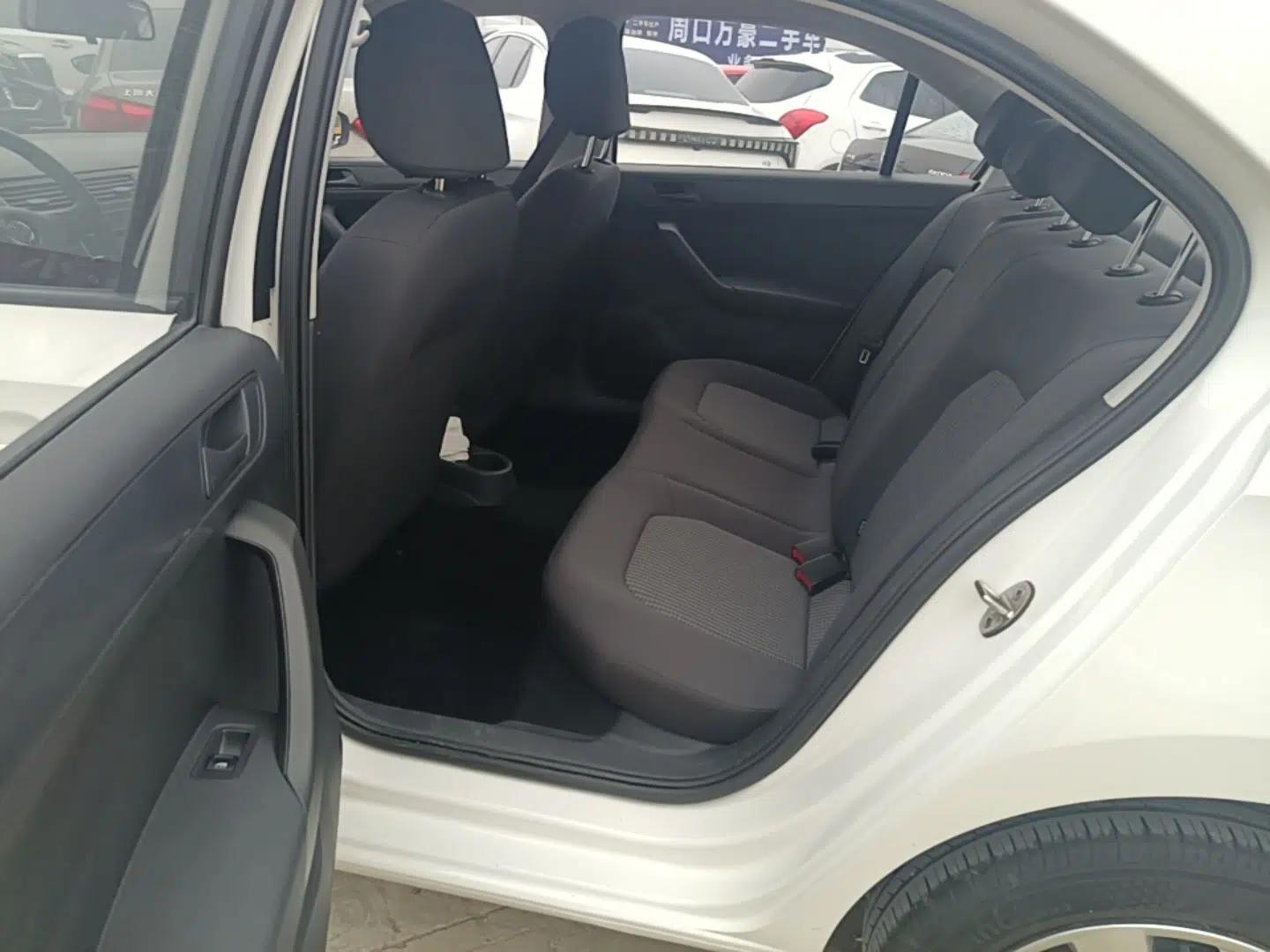 Volkswagen Santana 2019 1.5L Automatic Fashion Edition China VI — миниатюра 20