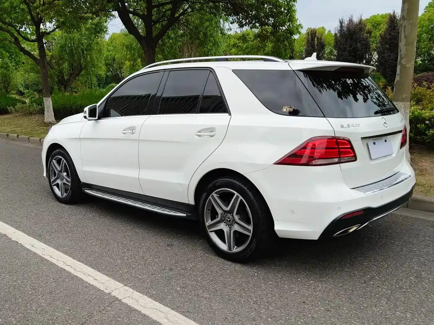 Imported Mercedes-Benz GLE 2018 GLE 400 4MATIC Limited Edition — миниатюра 2