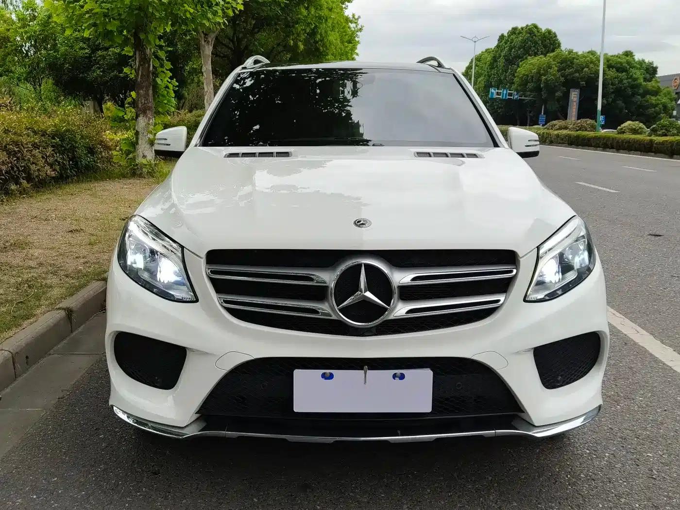 Imported Mercedes-Benz GLE 2018 GLE 400 4MATIC Limited Edition — миниатюра 8