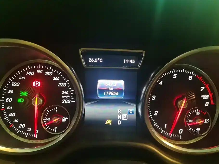 Imported Mercedes-Benz GLE 2018 GLE 320 4MATIC Dynamic Limited Edition — миниатюра 14