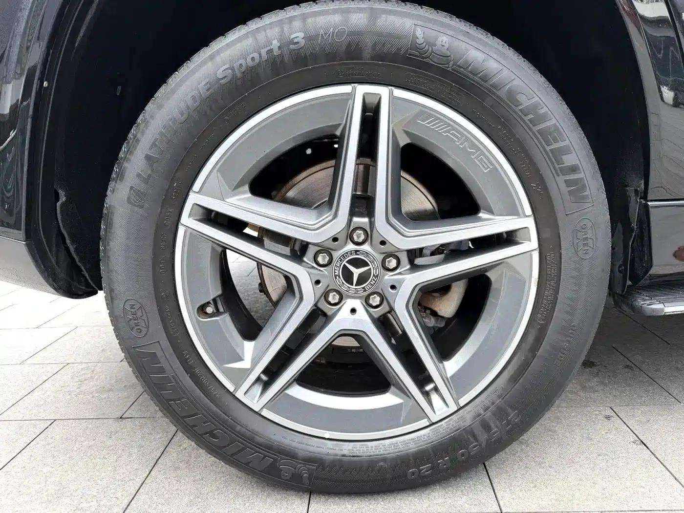 Imported Mercedes-Benz GLE 2020 GLE 350 4MATIC Fashion Model — миниатюра 18