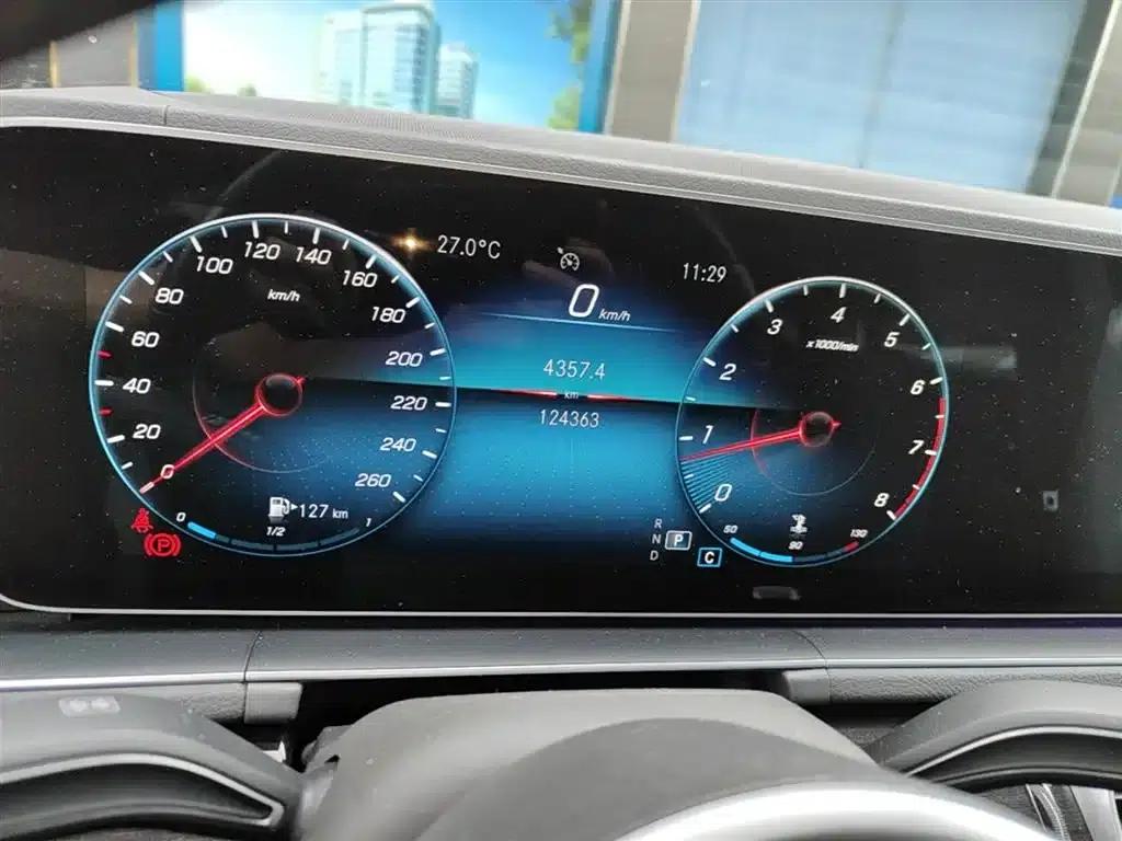 Imported Mercedes-Benz GLE 2020 facelift GLE 350 4MATIC Fashion model — миниатюра 12