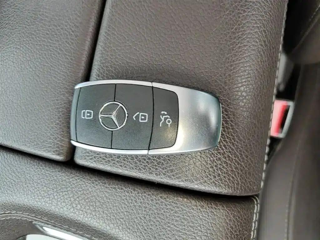 Imported Mercedes-Benz GLE 2020 facelift GLE 350 4MATIC Fashion model — миниатюра 9