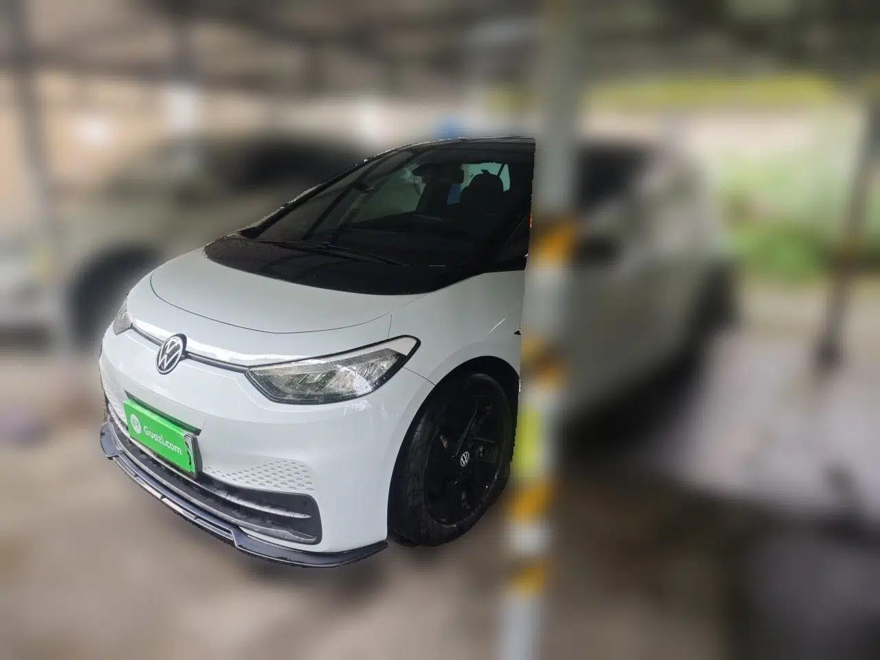 Volkswagen ID.3 2023 Pure Smart Edition — миниатюра 1