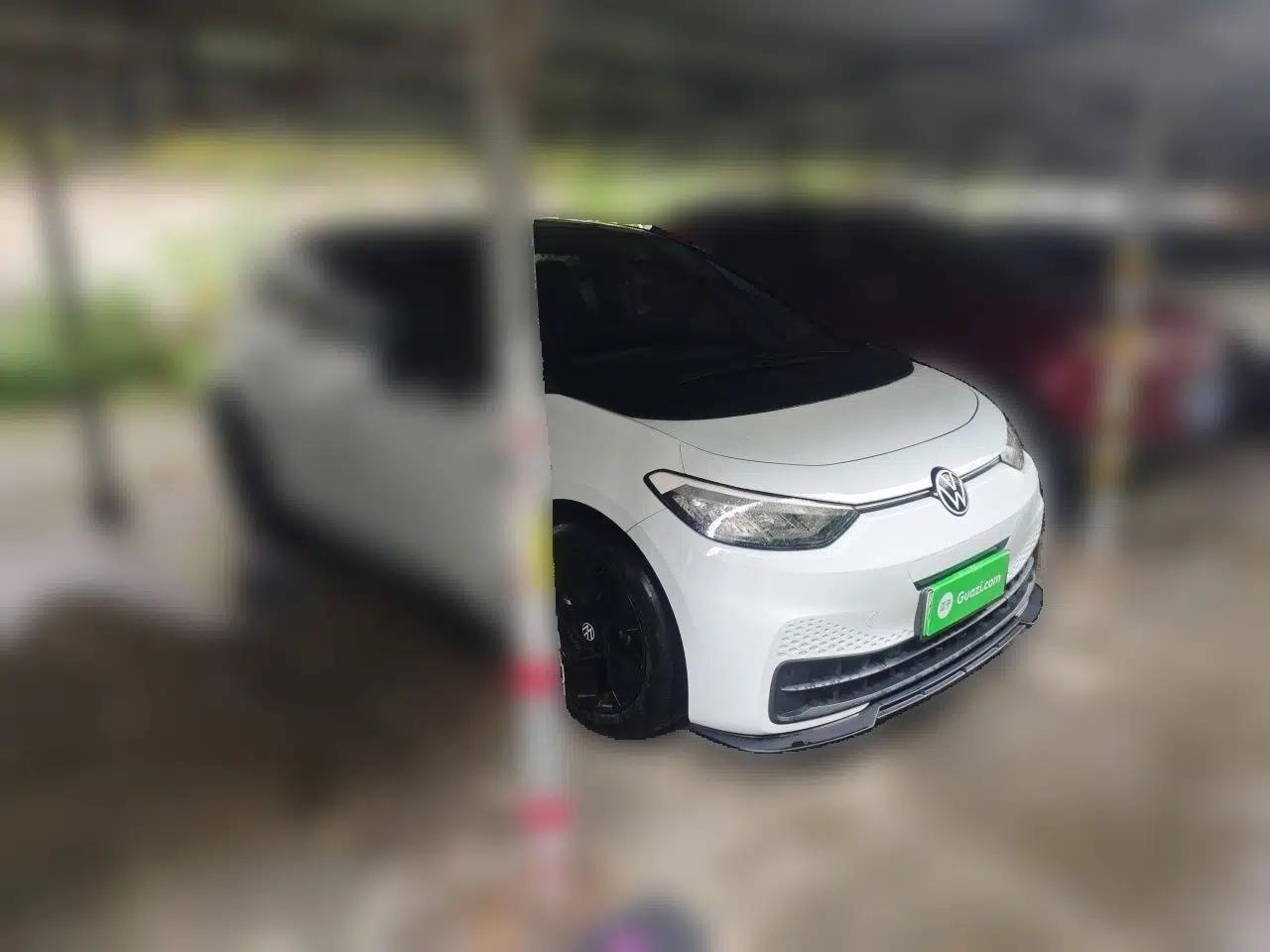 Volkswagen ID.3 2023 Pure Smart Edition — миниатюра 3