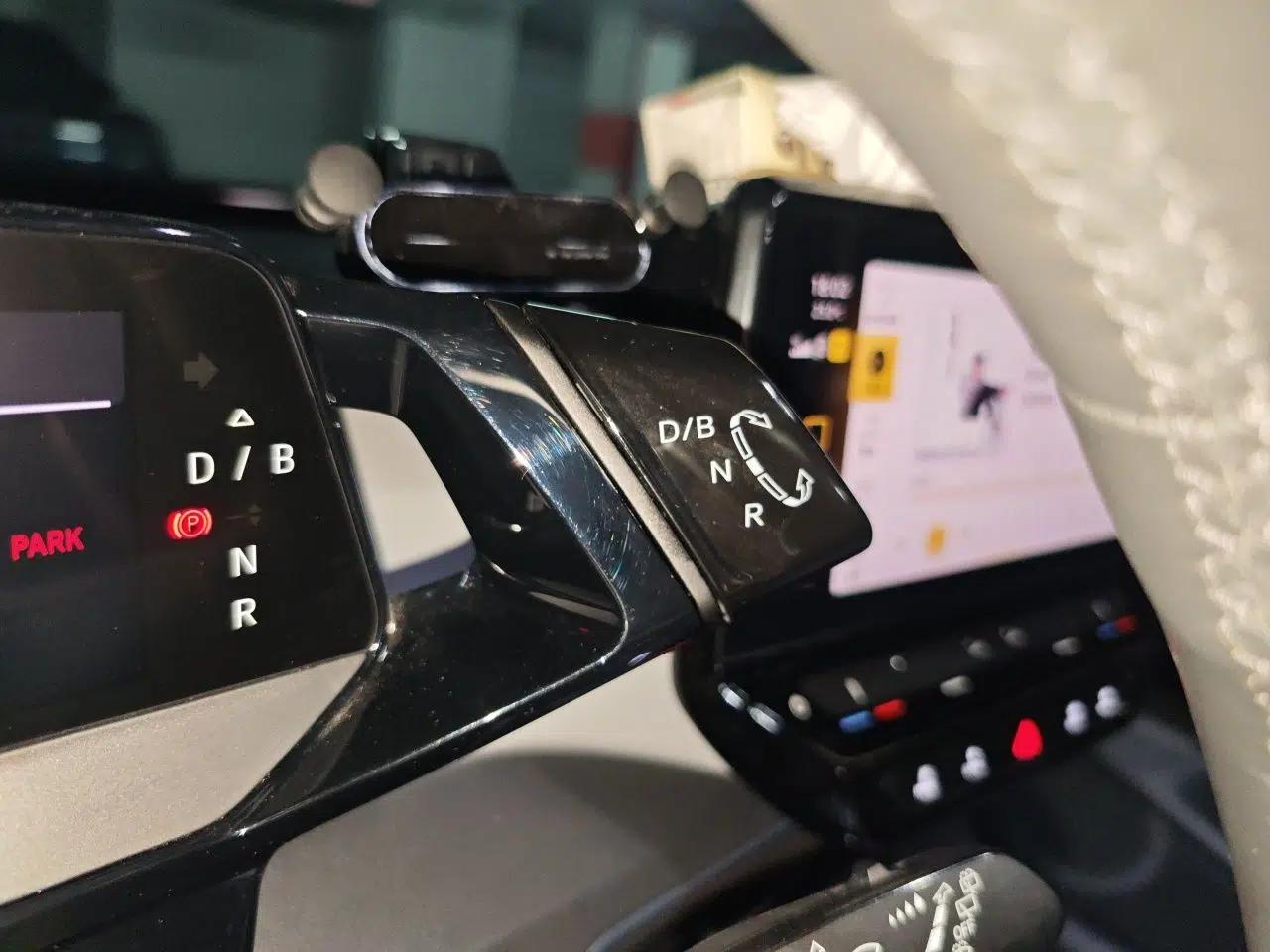 Volkswagen ID.3 2023 Pure Smart Edition — миниатюра 15