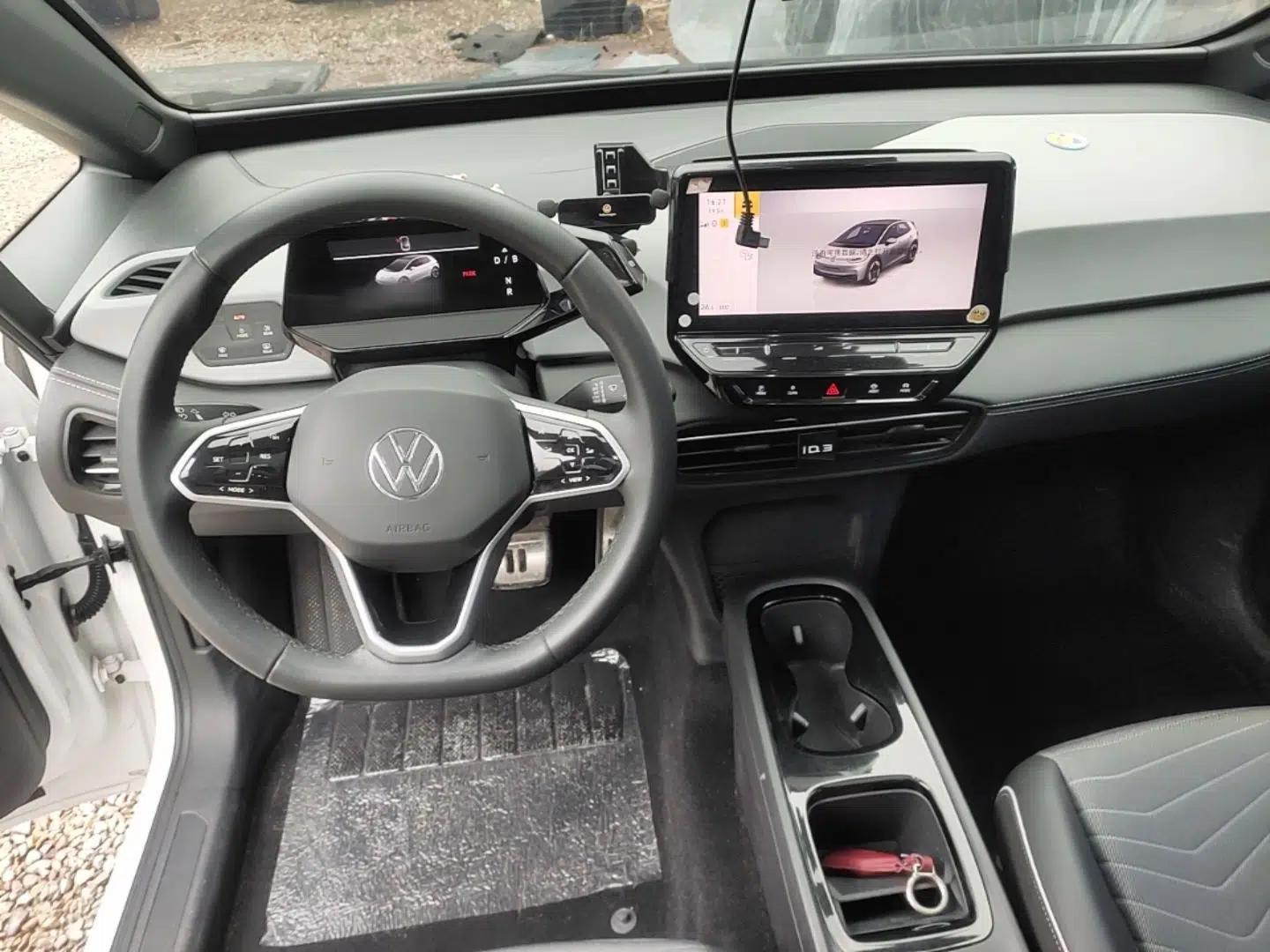 Volkswagen ID.3 2024 Outstanding Edition — миниатюра 13