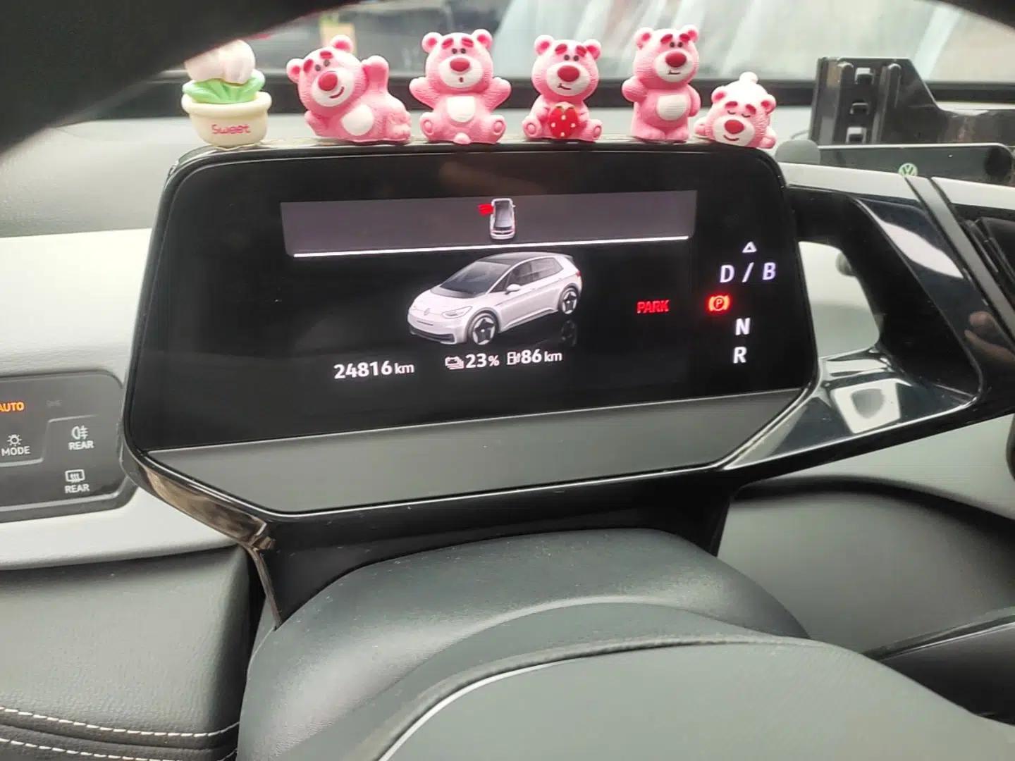 Volkswagen ID.3 2024 Outstanding Edition — миниатюра 15