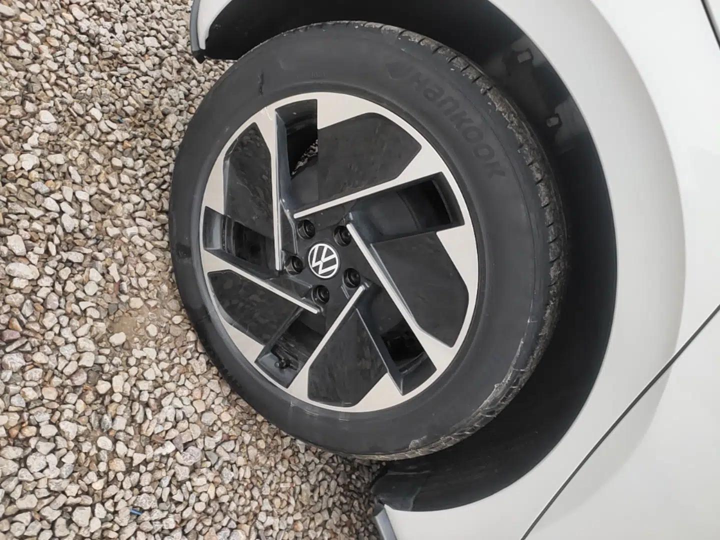 Volkswagen ID.3 2024 Outstanding Edition — миниатюра 10