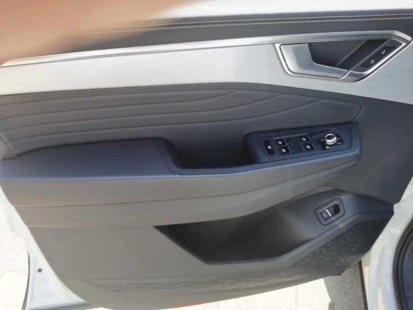 Volkswagen Talagon 2022 380TSI Four-Wheel Drive Flagship Shengjing Edition 6 Seats — миниатюра 17