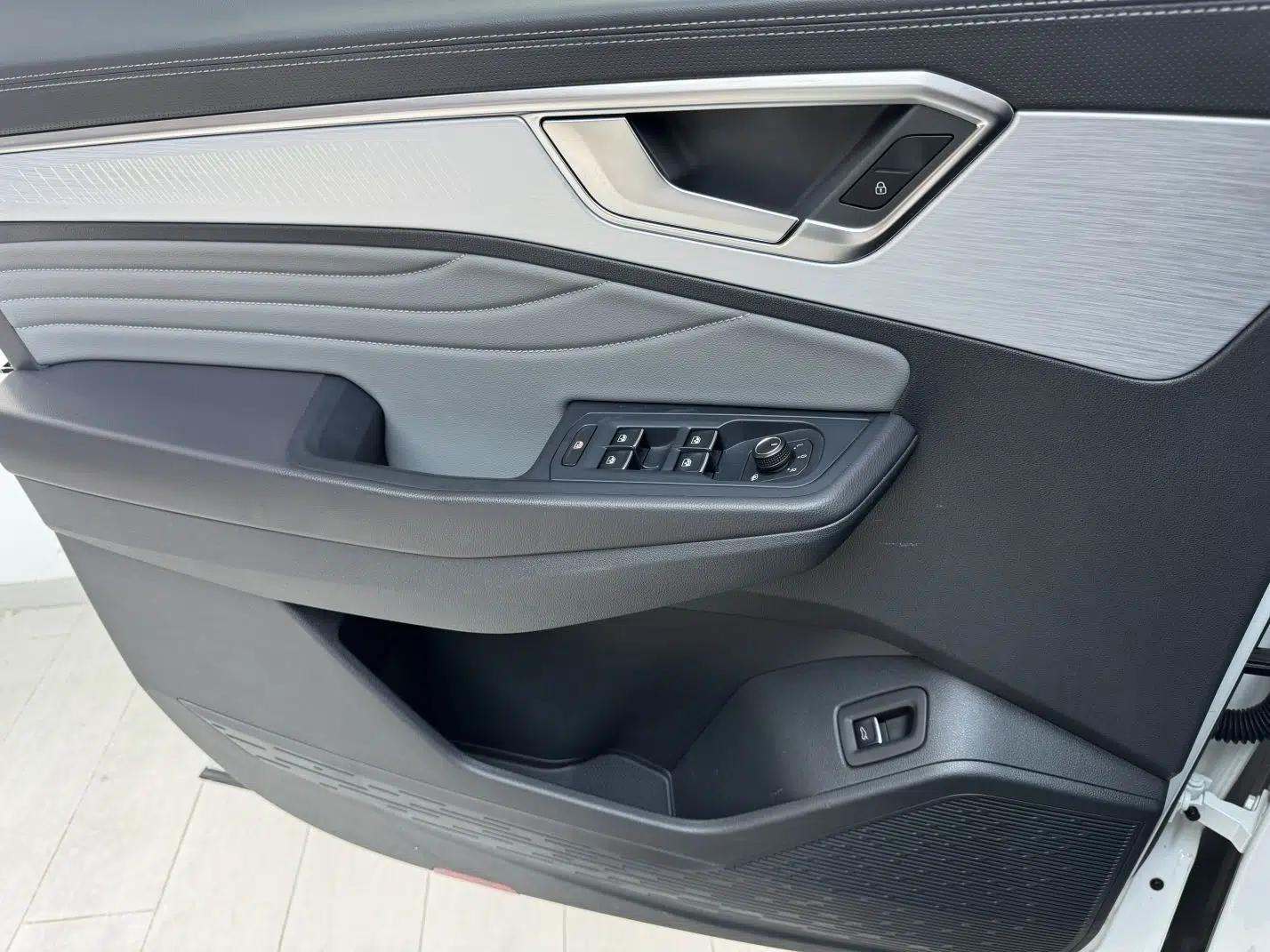 Volkswagen Talagon 2021 380TSI Four-Wheel Drive R-Line Touareg Edition — миниатюра 10