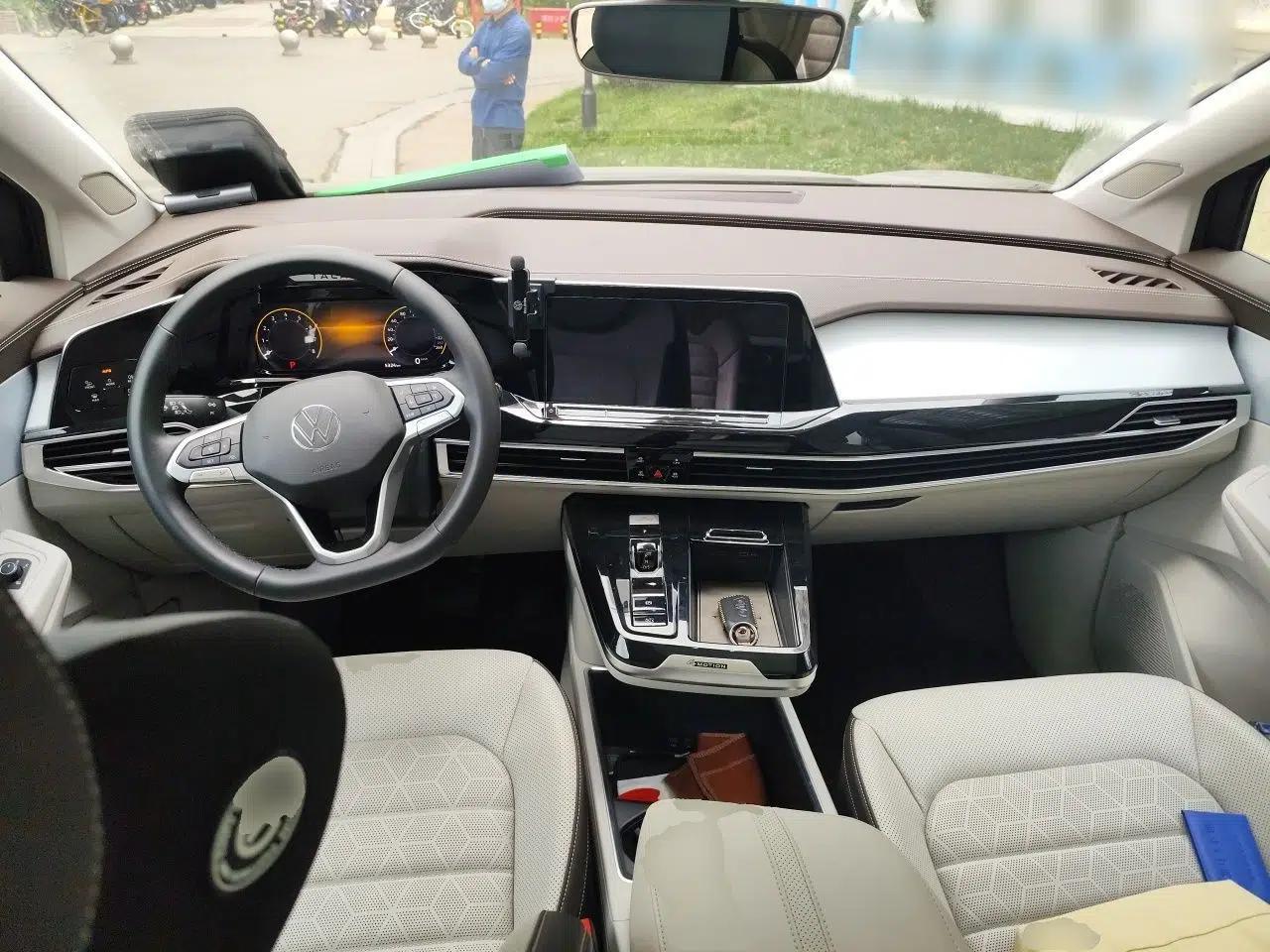 Volkswagen Talagon 2022 380TSI Four-Wheel Drive Luxury "Jiajing" Edition Pro 6 Seats — миниатюра 10