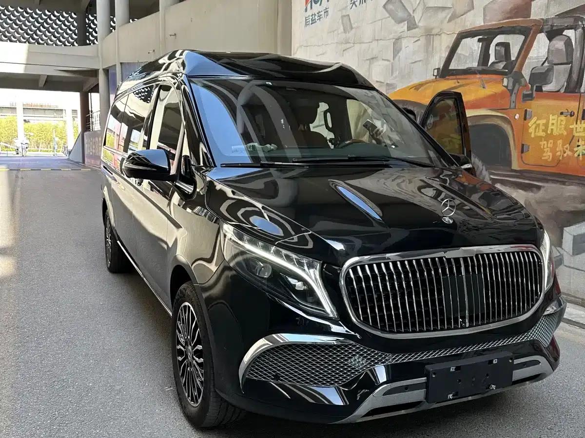 Mercedes-Benz V-Class 2022 V 260 L Long Wheelbase Luxury Edition — миниатюра 2