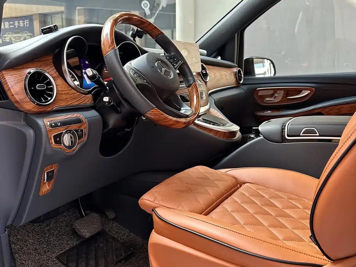 Mercedes-Benz V-Class 2022 V 260 L Long Wheelbase Luxury Edition — миниатюра 13