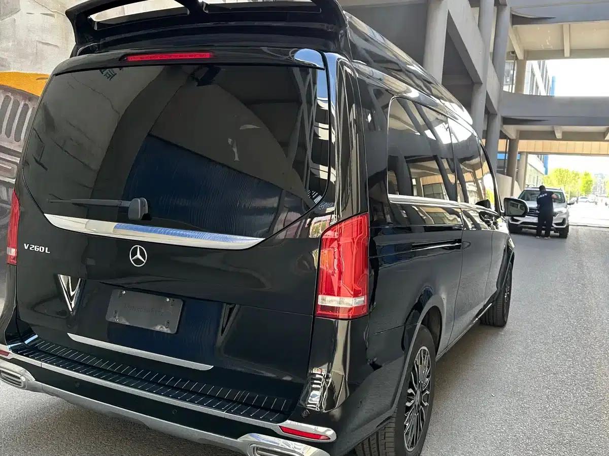 Mercedes-Benz V-Class 2022 V 260 L Long Wheelbase Luxury Edition — миниатюра 4