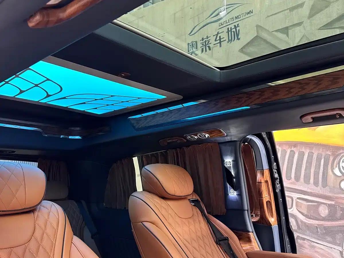 Mercedes-Benz V-Class 2022 V 260 L Long Wheelbase Luxury Edition — миниатюра 6
