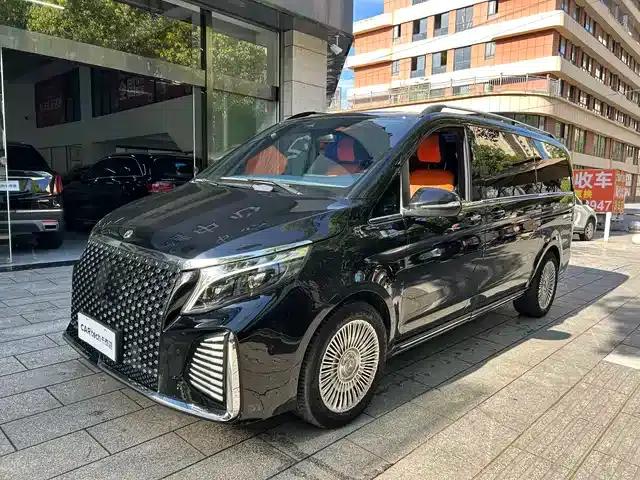 Mercedes-Benz V-Class 2022 V 260 Navigator Edition