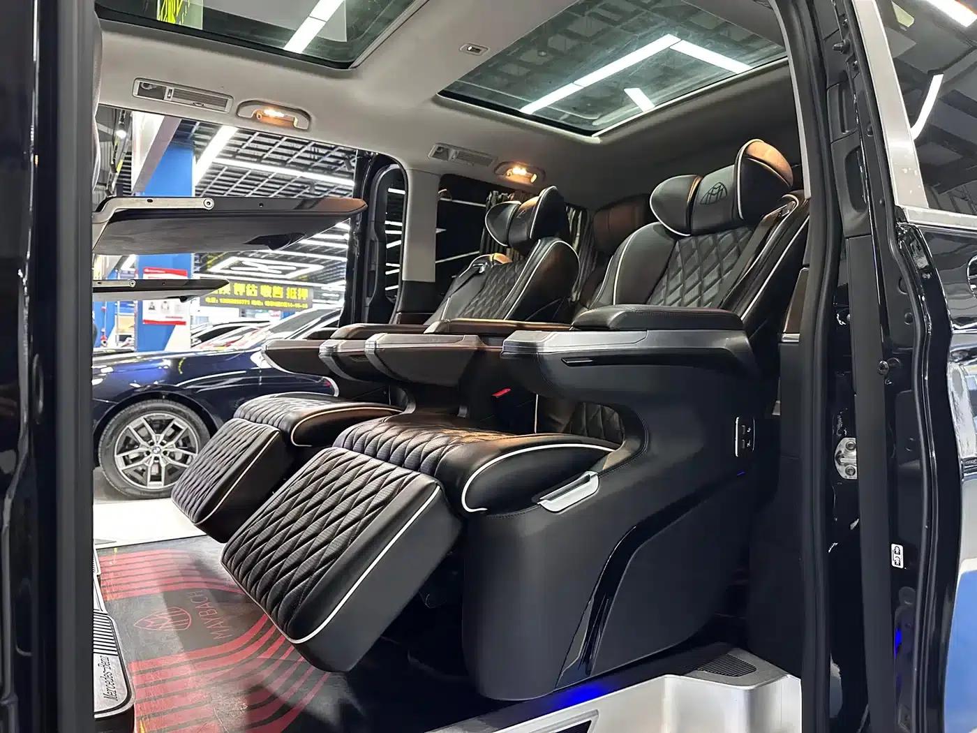 Mercedes-Benz V-Class 2020 V 260 Navigator Edition — миниатюра 9
