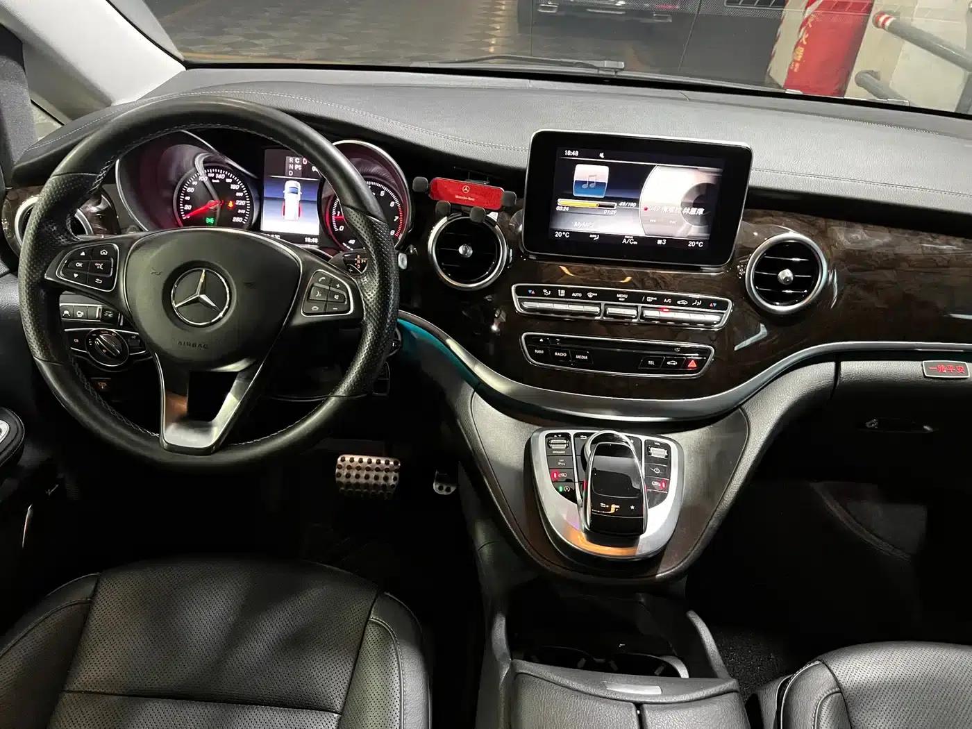 Mercedes-Benz V-Class 2017 V 260 Premium Edition — миниатюра 9