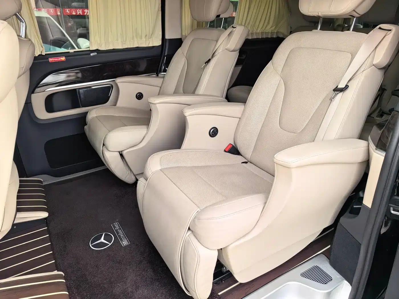 Mercedes-Benz V-Class 2018 V 260 L Premium Extended Edition (China VI Emission Standard) — миниатюра 6