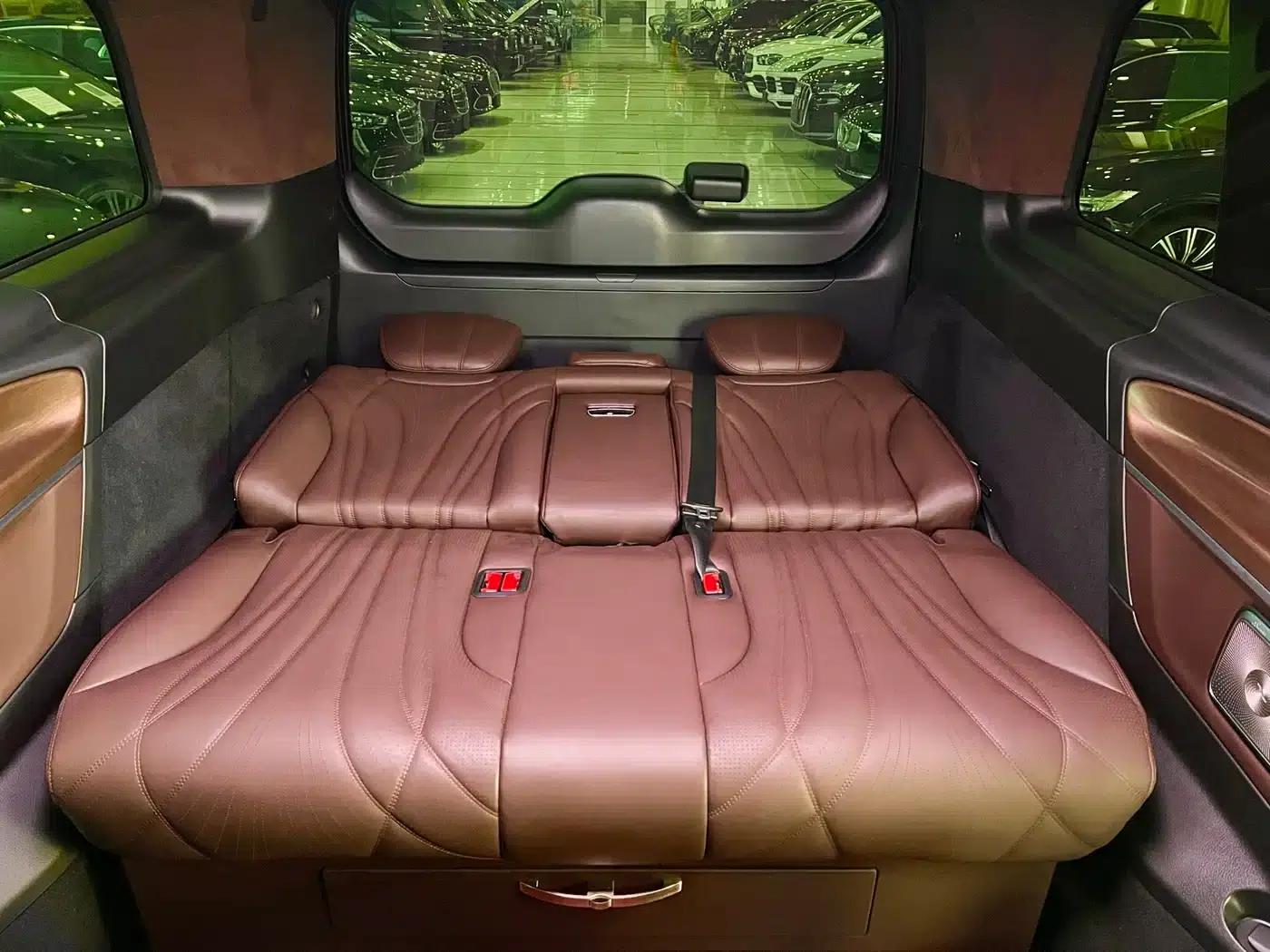 Mercedes-Benz V-Class 2022 V 260 L Long Wheelbase Premium Edition — миниатюра 12