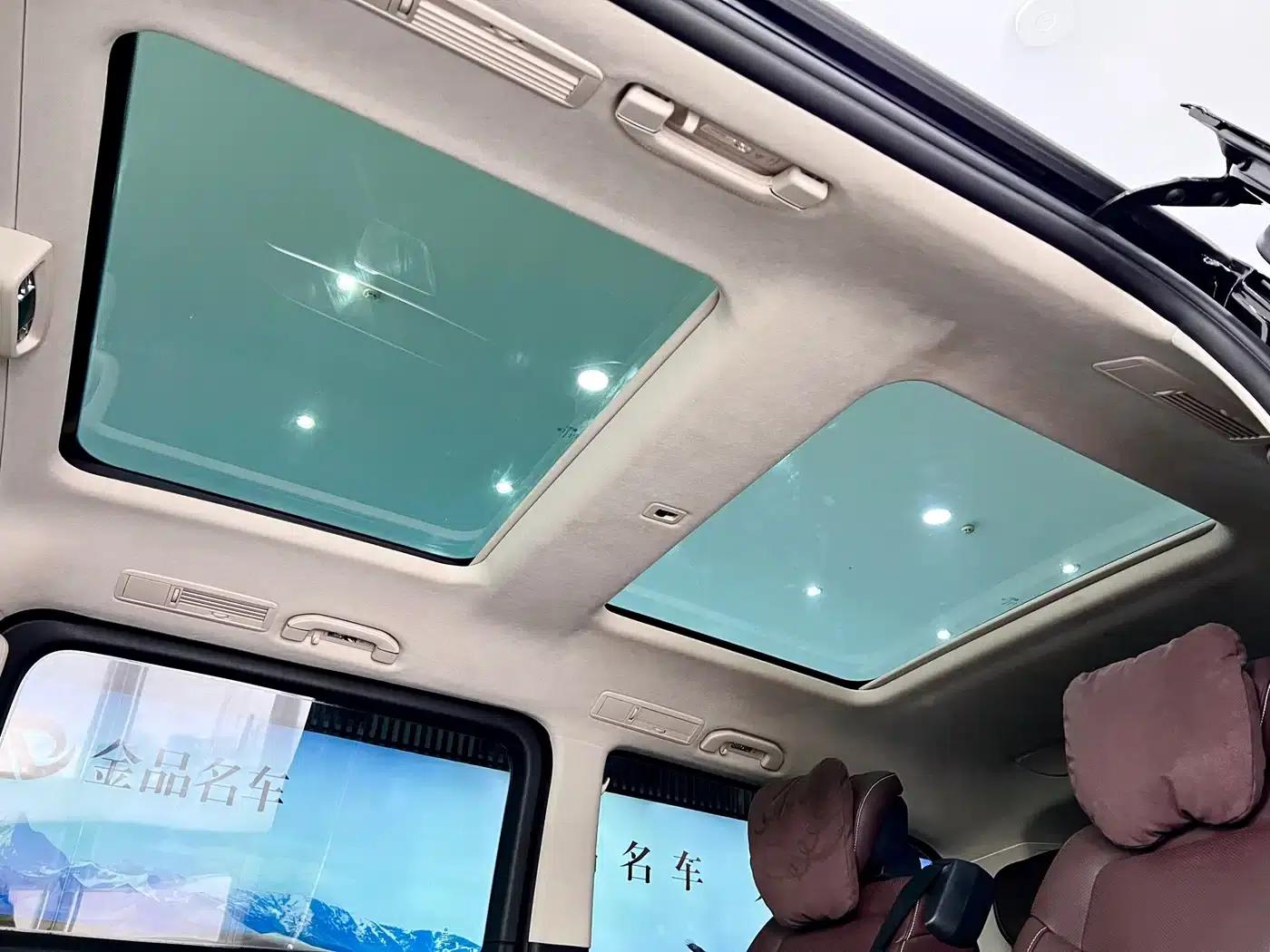 Mercedes-Benz V-Class 2022 V 260 L Long Wheelbase Luxury Edition — миниатюра 12