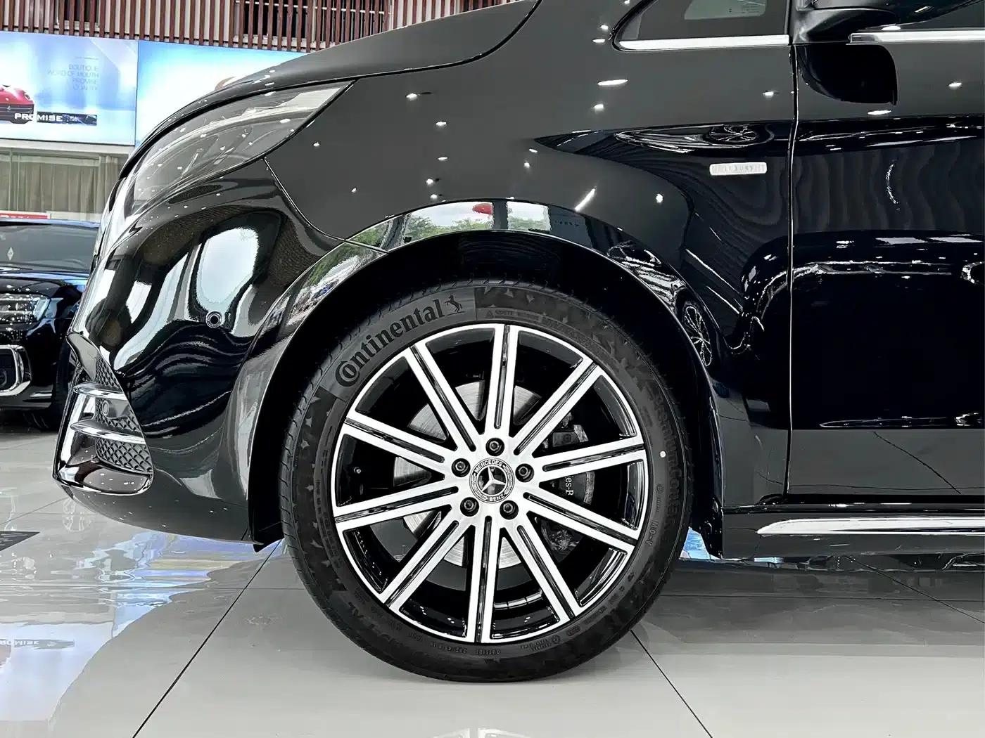 Mercedes-Benz V-Class 2022 V 260 L Long Wheelbase Luxury Edition — миниатюра 26