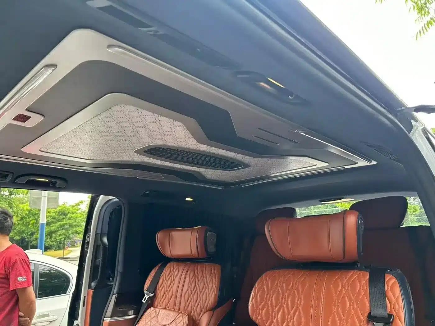 Mercedes-Benz V-Class 2021 V 260 Navigator Edition — миниатюра 6