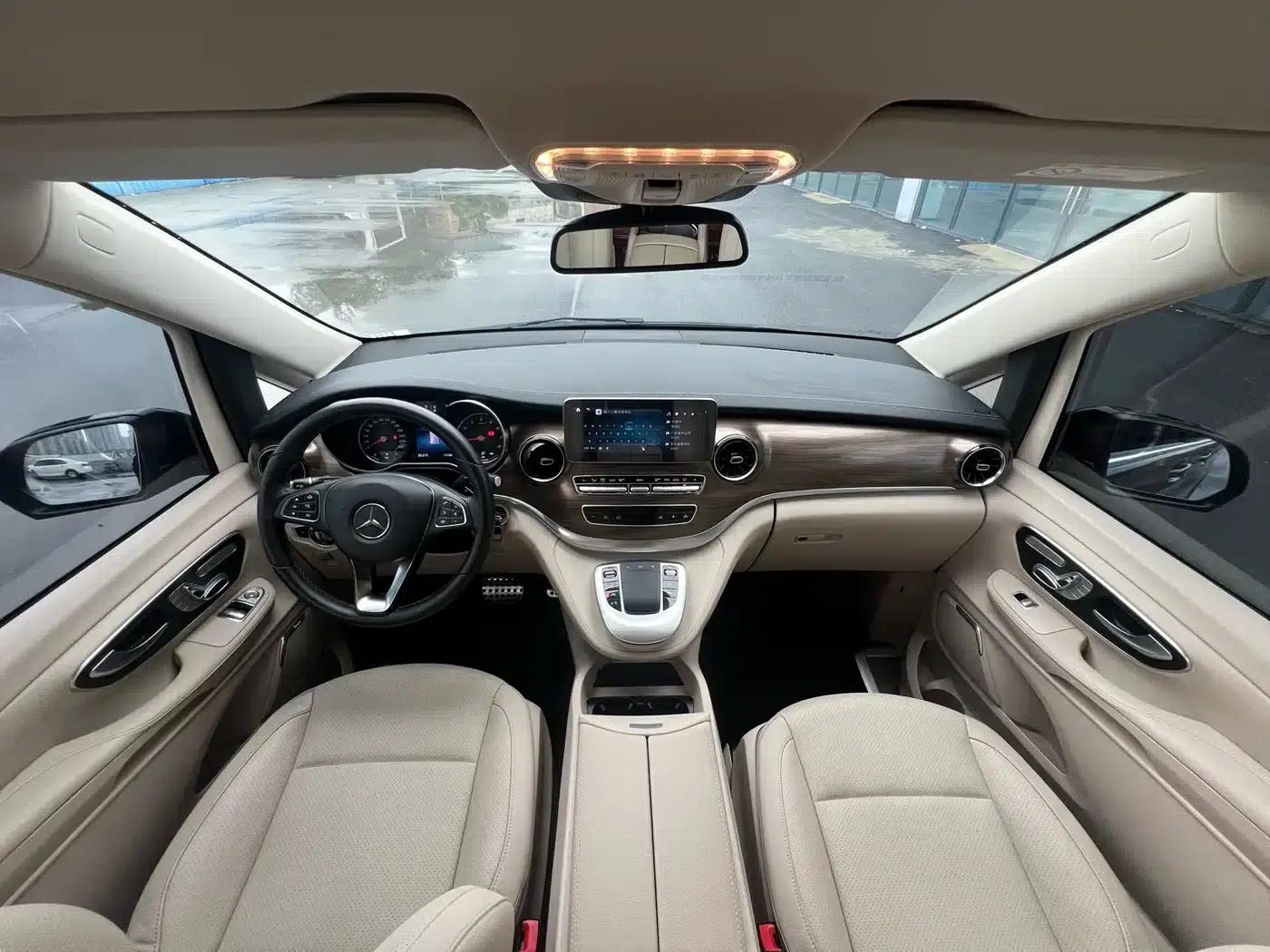 Mercedes-Benz V-Class 2022 V 260 Premium Edition — миниатюра 5
