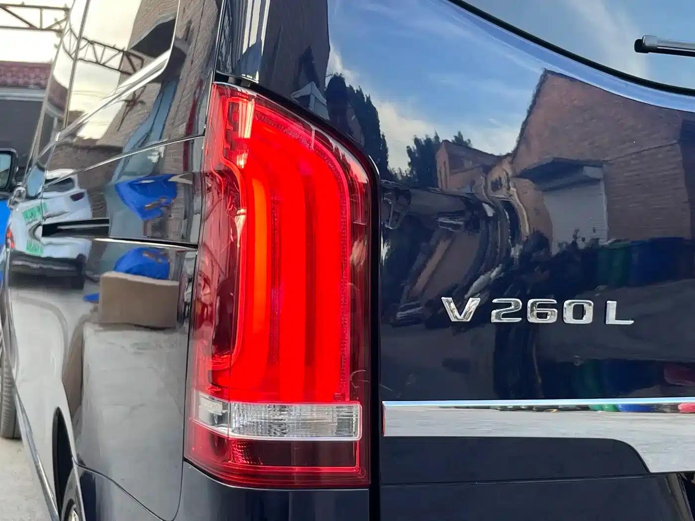 Mercedes-Benz V-Class 2017 V 260 L Premium Extended Edition — миниатюра 23