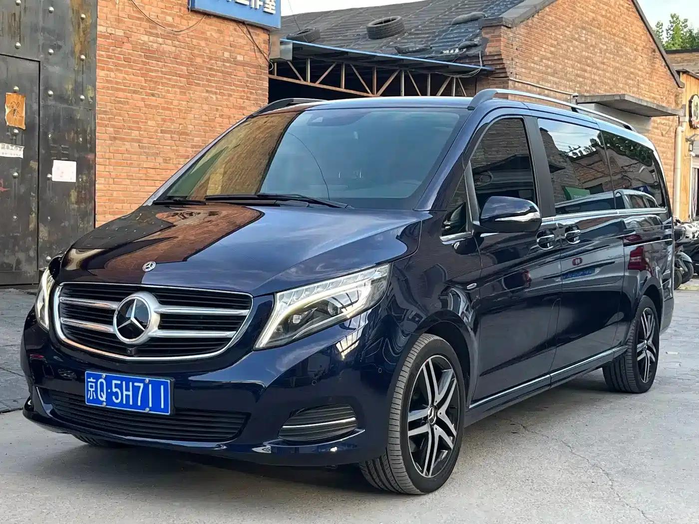 Mercedes-Benz V-Class 2017 V 260 L Premium Extended Edition — миниатюра 7