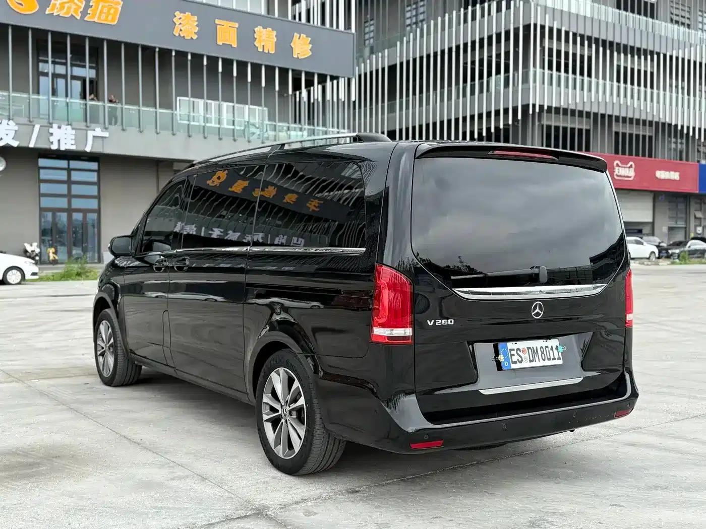 Mercedes-Benz V-Class 2020 V 260 Premium Edition — миниатюра 11
