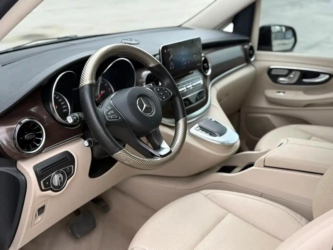 Mercedes-Benz V-Class 2020 V 260 Premium Edition — миниатюра 4