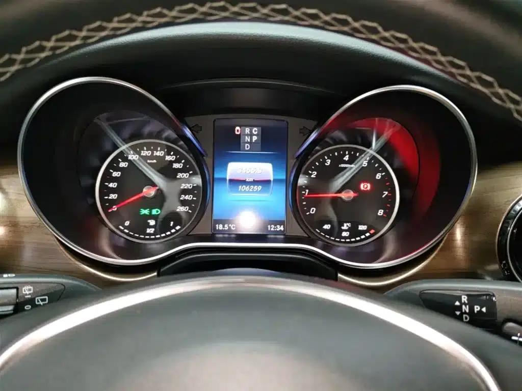 Mercedes-Benz V-Class 2021 V 260 L Long Wheelbase Luxury Edition — миниатюра 12