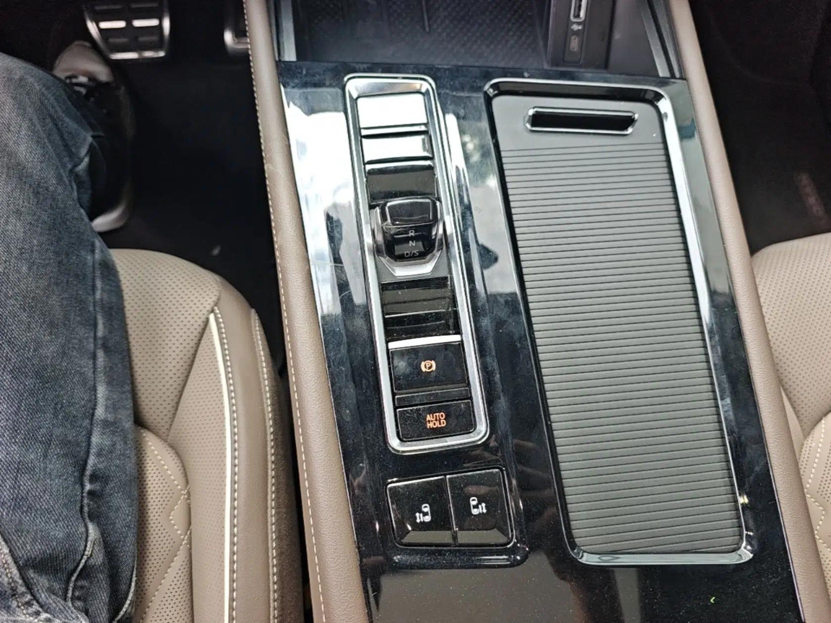Volkswagen Viloran 2024 380TSI Premium Edition — миниатюра 17