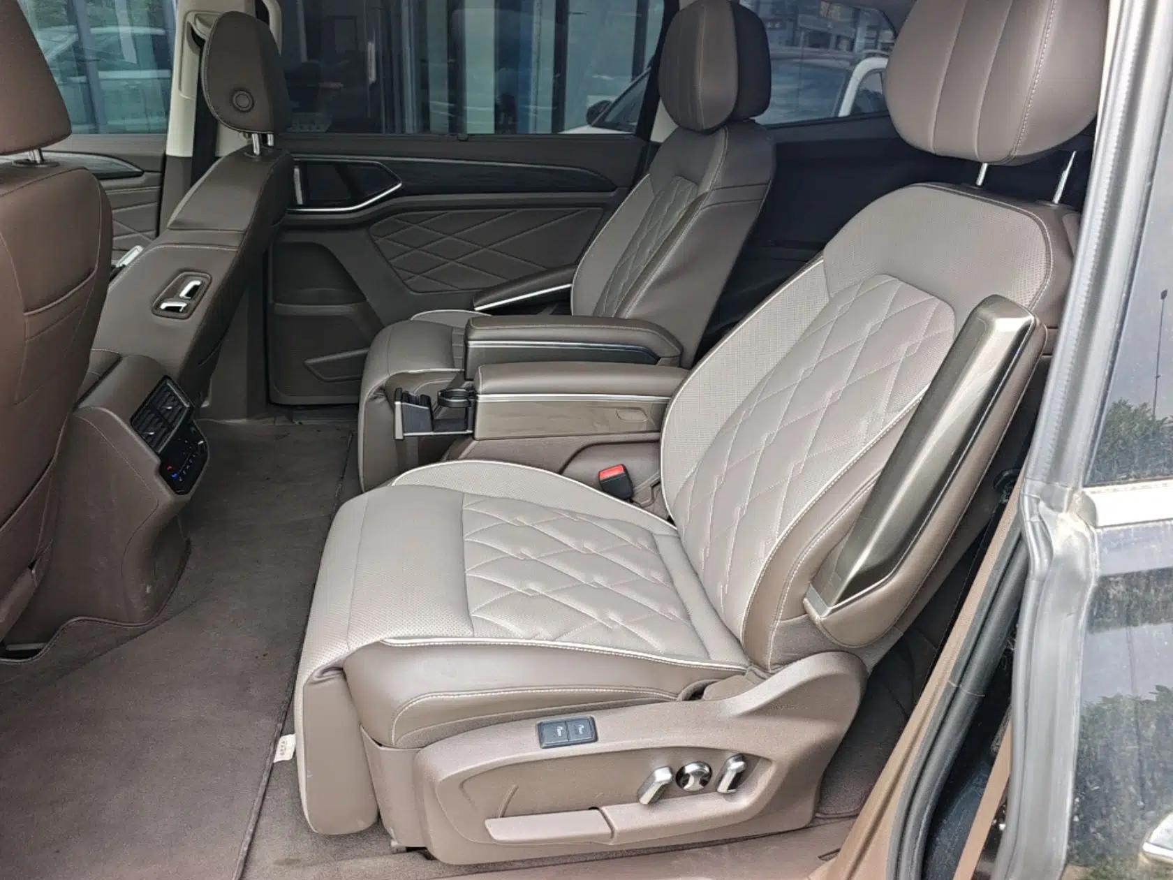 Volkswagen Viloran 2024 380TSI Premium Edition — миниатюра 20