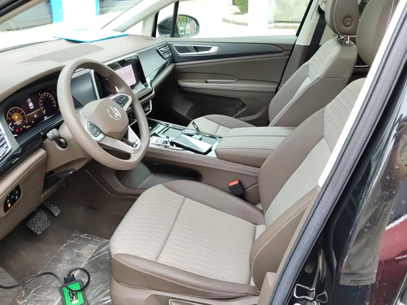 Volkswagen Viloran 2024 330TSI Business Edition — миниатюра 17