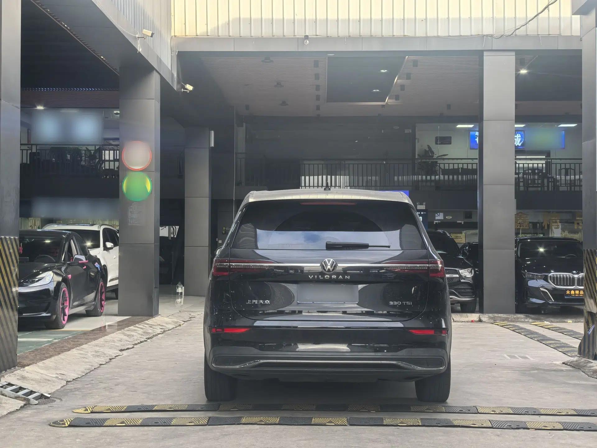Volkswagen Viloran 2020 330TSI Luxury Edition — миниатюра 5