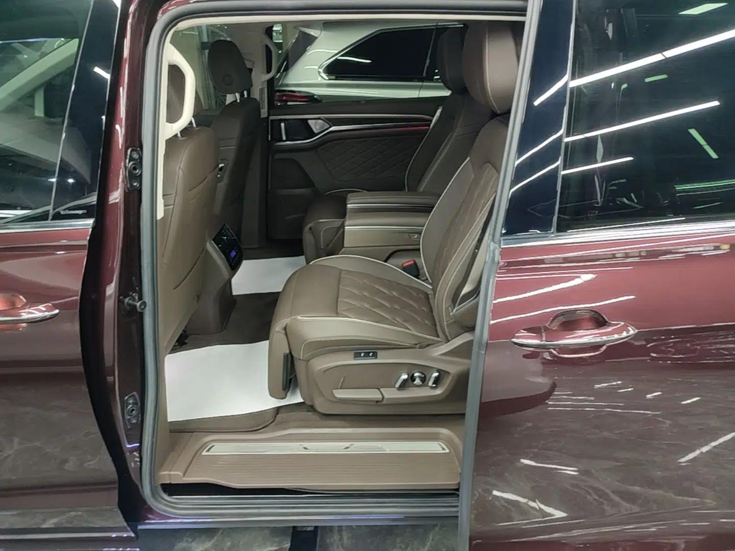 Volkswagen Viloran 2020 380TSI Prestige Edition — миниатюра 20