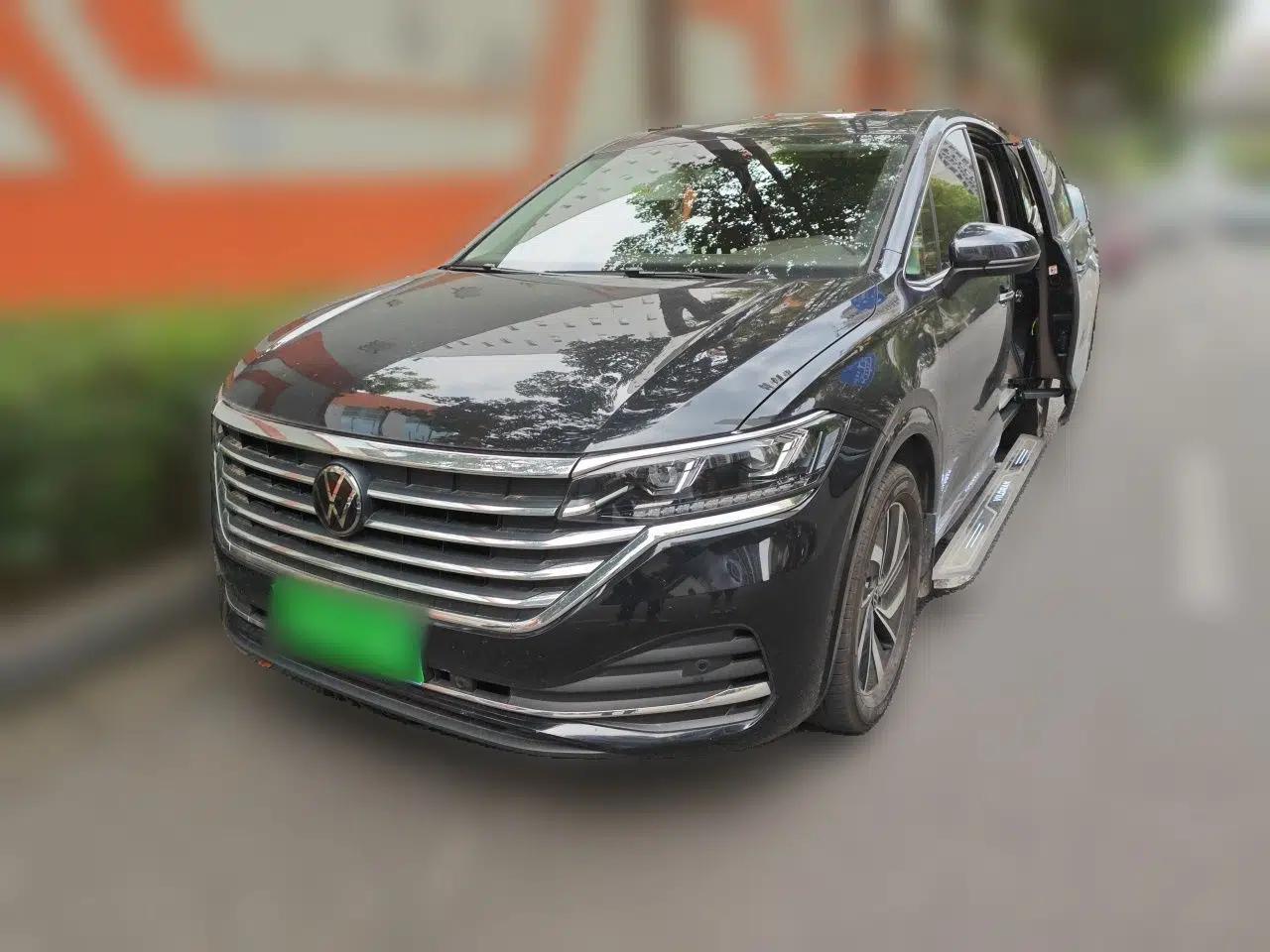 Volkswagen Viloran 2024 380TSI Luxury Edition — миниатюра 1