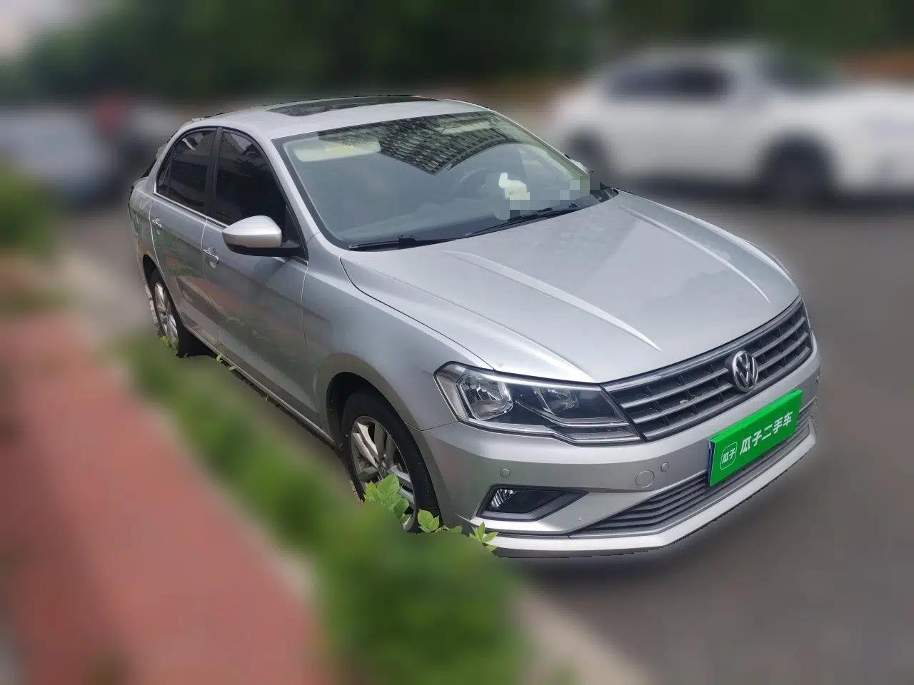 Volkswagen Jetta 2017 1.4L Manual Comfort Model — миниатюра 3