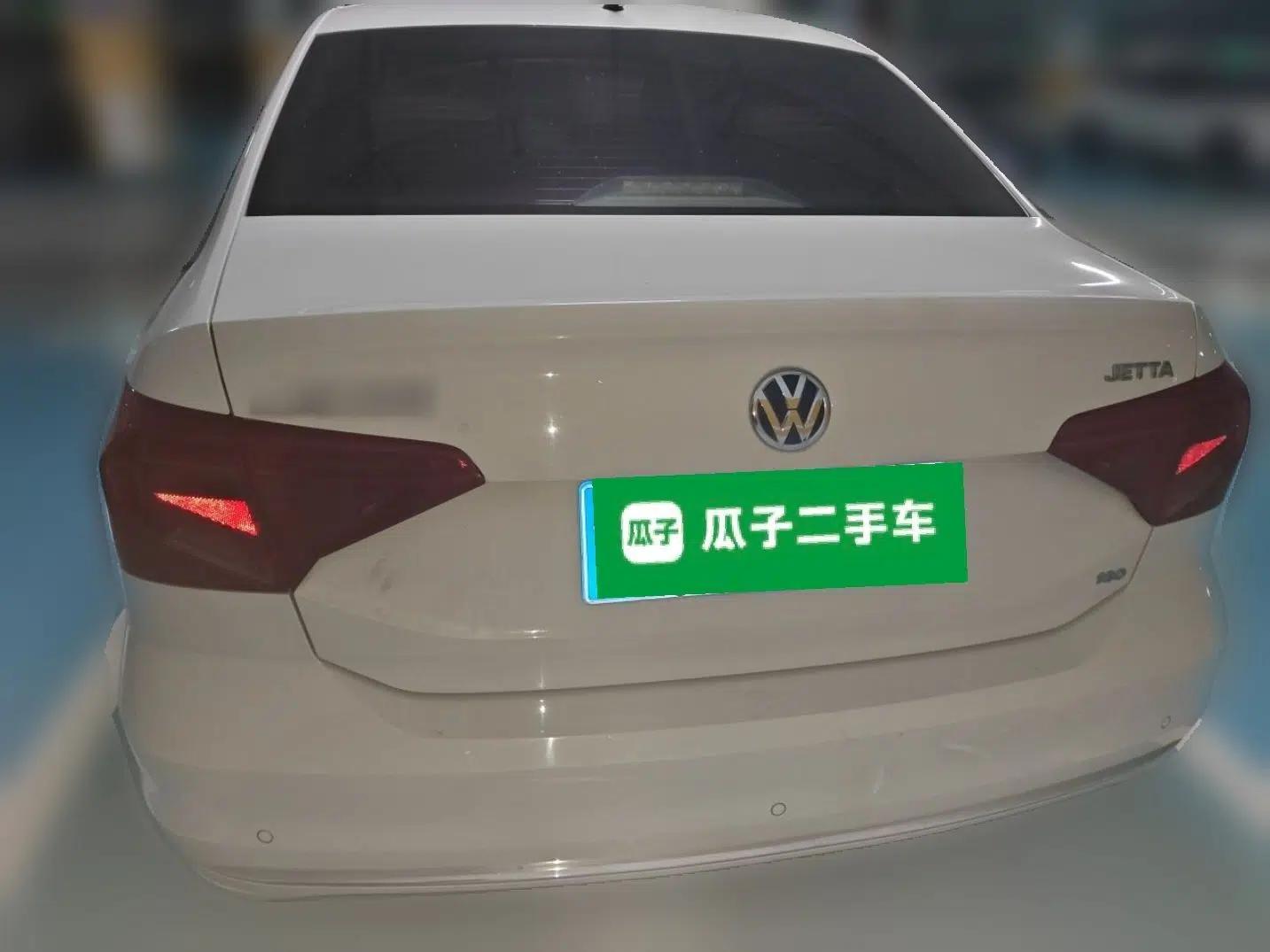 Volkswagen Jetta 2017 1.5L Manual Comfort Model — миниатюра 5