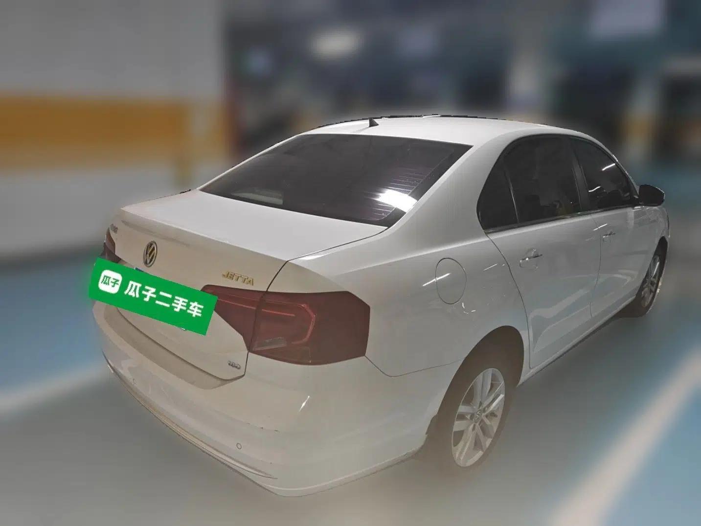 Volkswagen Jetta 2017 1.5L Manual Comfort Model — миниатюра 6