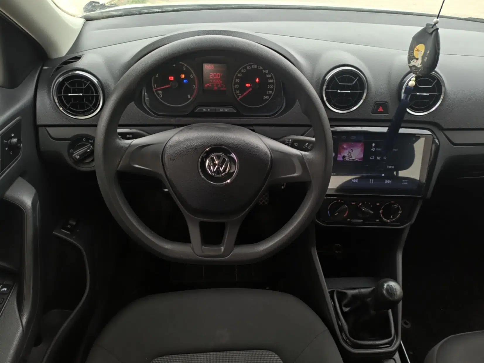 Volkswagen Jetta 2017 1.5L Manual Fashion Edition — миниатюра 14